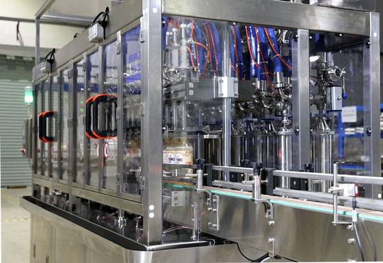 Tappatrice 12000BPH per liquido disinfettante medico