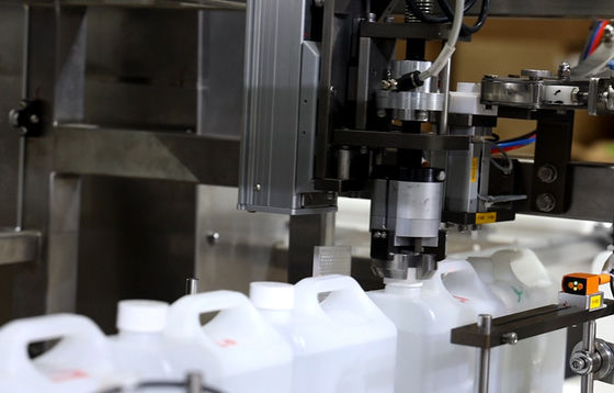 tappatrice di riempimento 12000bph del reagente liquido 4000w, materiale da otturazione del reagente farmaceutico e linea di produzione di coperchiamento