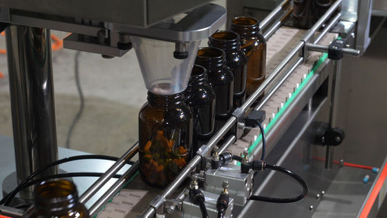 controllo dello SpA di Machine With della capsulatrice del riempitore della capsula 4000W